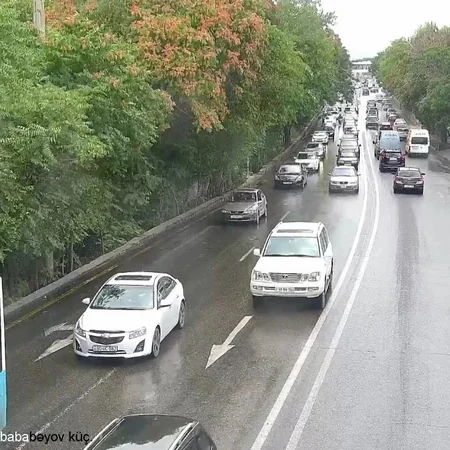 Bakının bir sıra yollarında nəqliyyatın sıxlığı yaranıb - SİYAHI