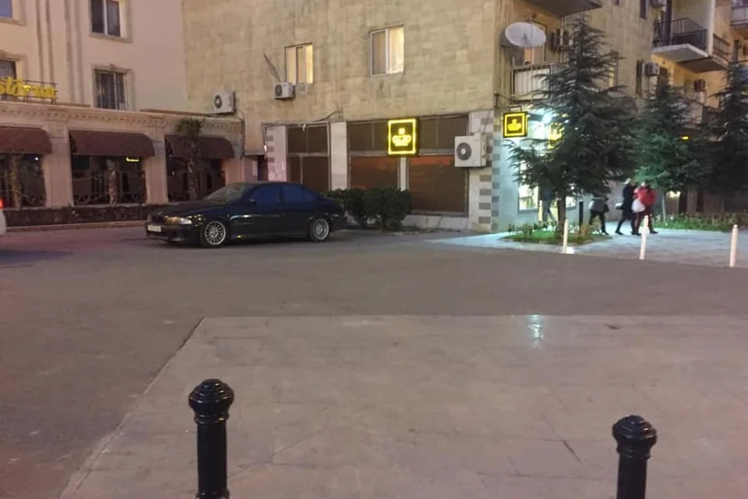 Bakıda qanunsuz park edilmiş avtomobillər təxliyyə edilib