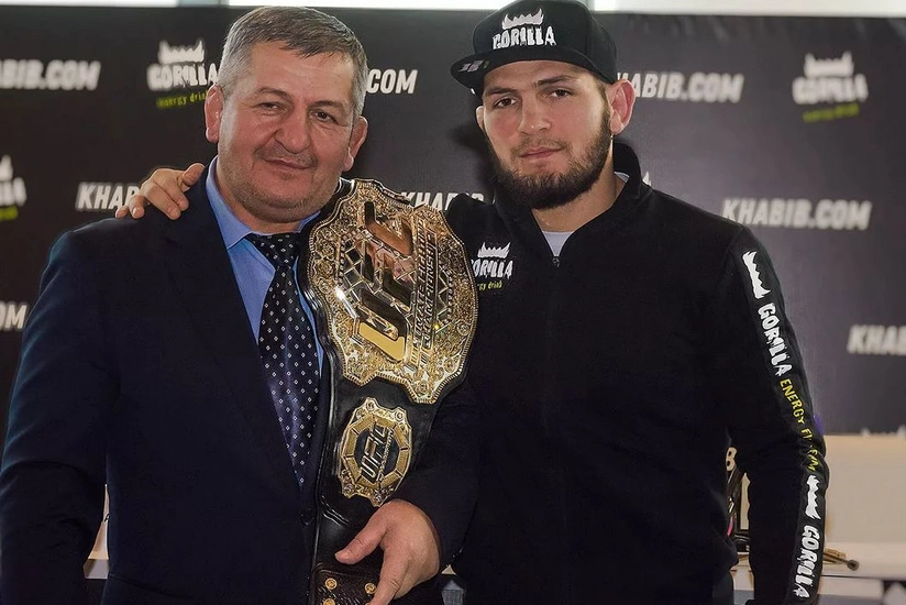 Nurməhəmmədovun meneceri onun karyerasını bitirməsi xəbərinə reaksiya verib