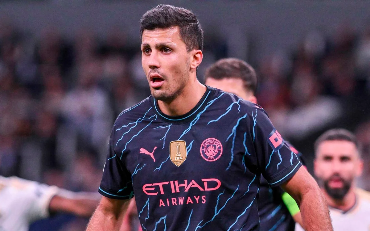 Mançester Sitinin futbolçusu yenidən yaşıl meydanlara qayıdır