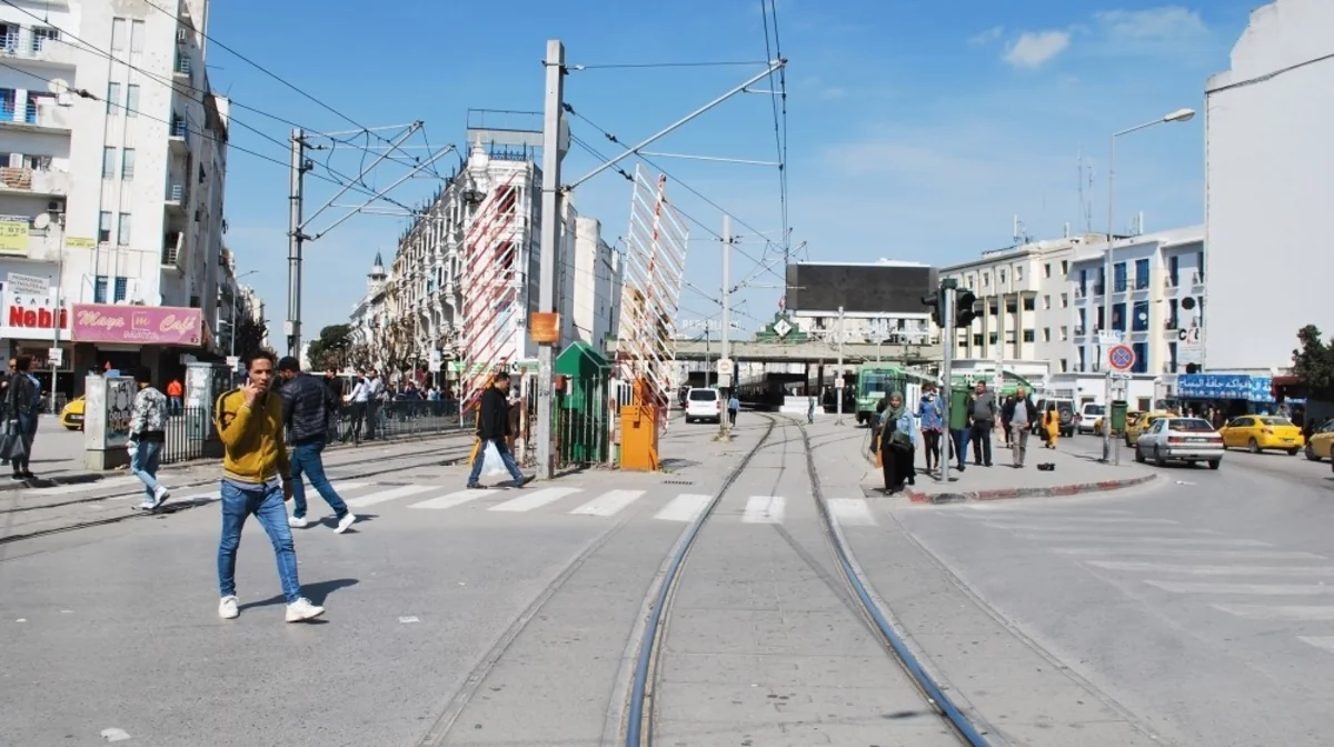 В Тунисе продлили действие мер против коронавируса