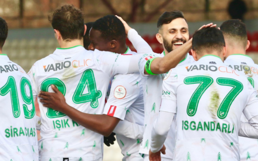 Azərbaycanlı futbolçu Türkiyə Kubokunun matçında məhsuldar ötürmə verib