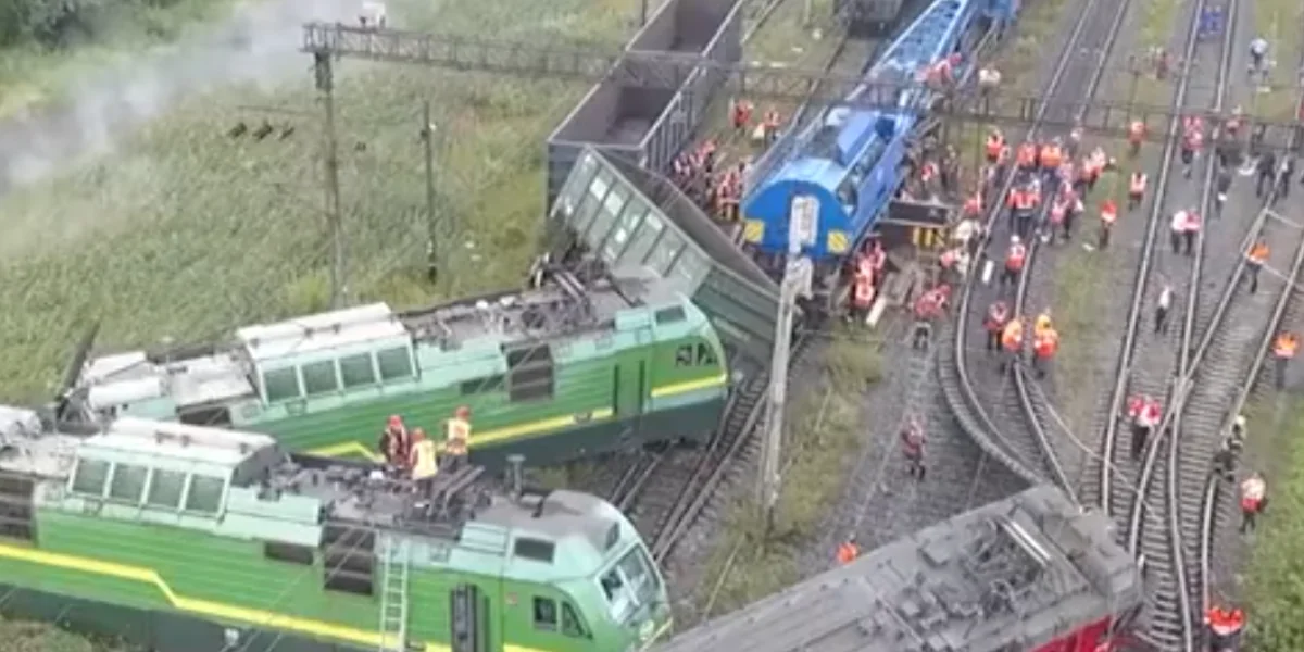 В России столкнулись два поезда, погибли двое