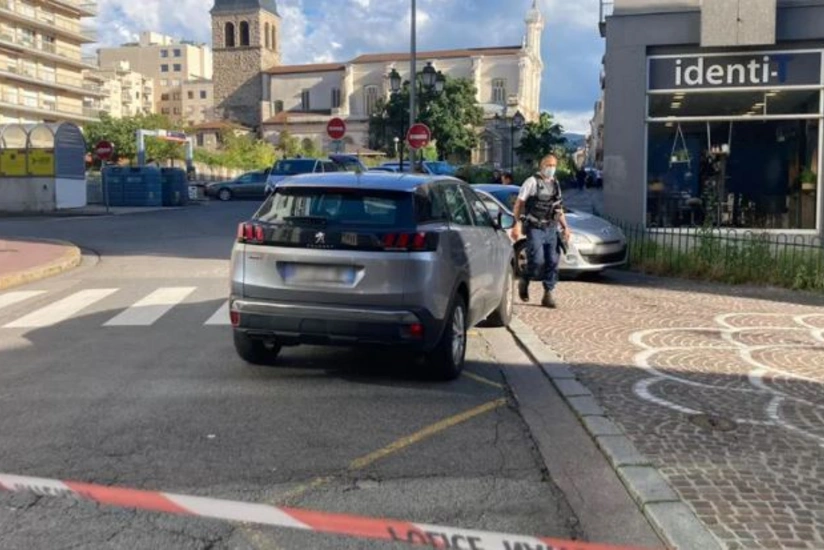 Fransada polislərlə şübhəli şəxs arasında atışma olub, yaralanan var