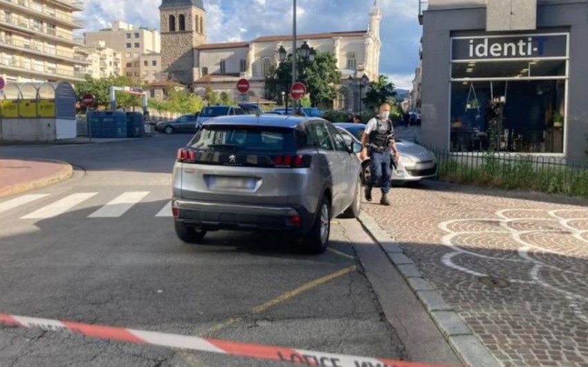 Fransada polislərlə şübhəli şəxs arasında atışma olub, yaralanan var