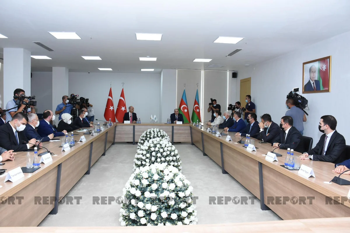 YAP və AKP nümayəndə heyətləri arasında görüş keçirilib