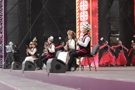 Cıdır düzündə “Xarıbülbül” festivalının açılış konserti olub