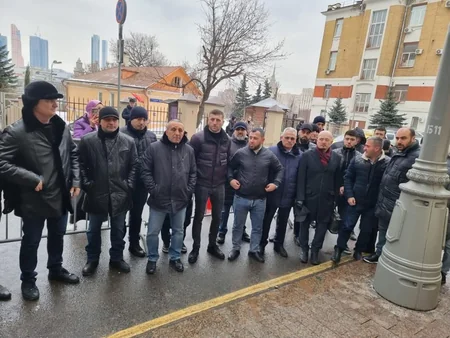 Moskvadakı Azərbaycan diasporu Türkiyəyə yardım göndərib