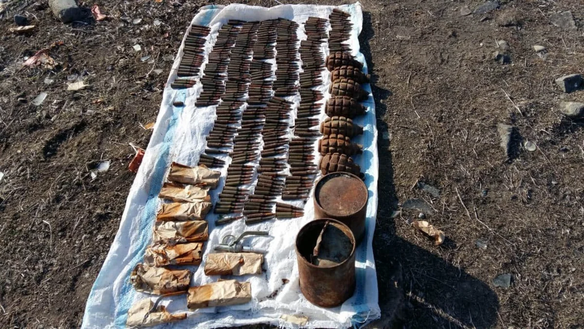 Şəmkirdə əl qumbaraları və mərmilər tapıldı