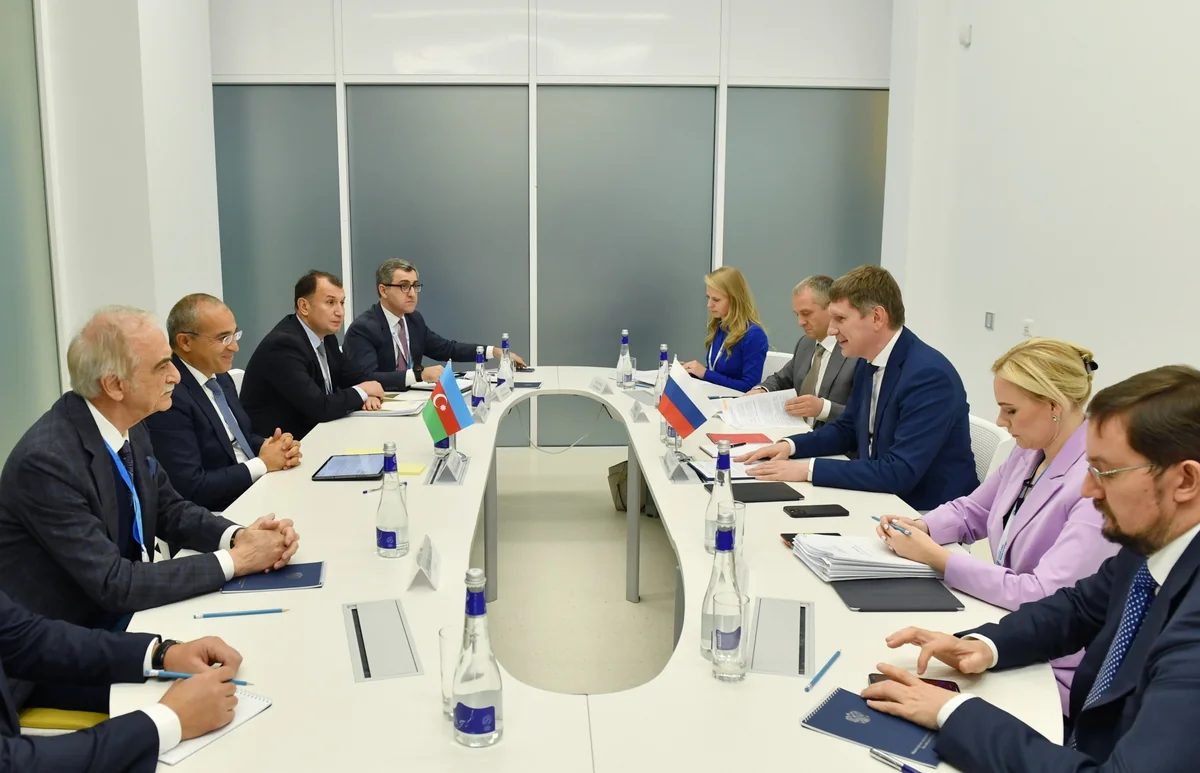 Azerbaijani and Russian officials mull  expansion of trade relations