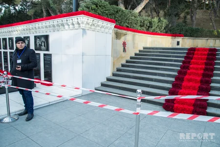 Bakı şəhidlərini anmağa hazırlaşır - FOTOREPORTAJ
