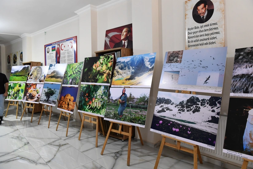 İğdırda “Naxçıvan fotolarda” adlı fotosərginin açılışı olub