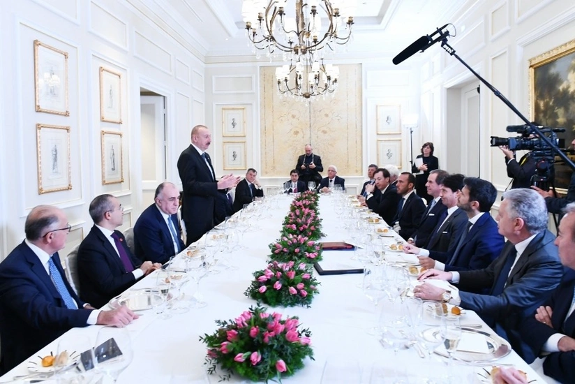 Состоялся рабочий обед президента с главами крупнейших компаний Италии - ОБНОВЛЕНО