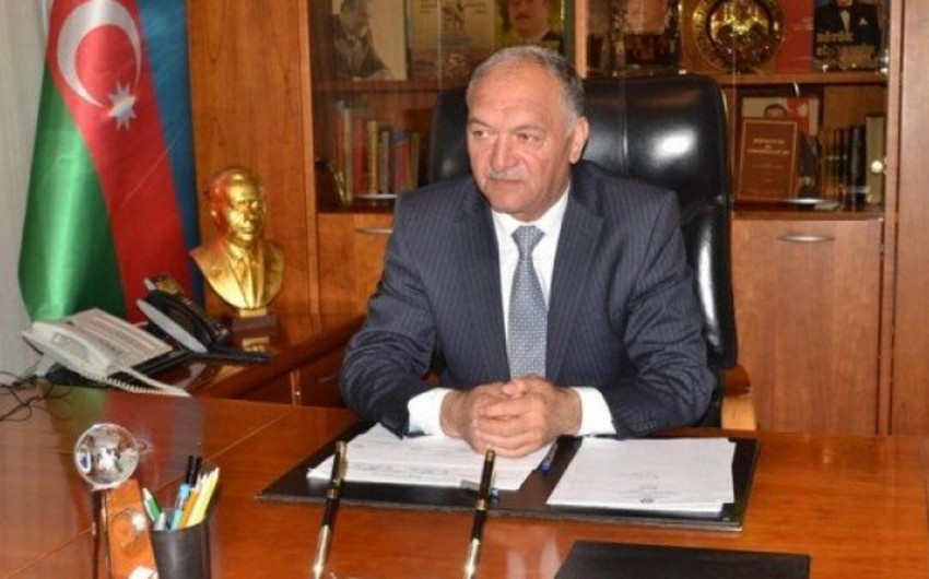  Yevlaxın sabiq icra başçısı 7 il 3 ay müddətinə həbs olunub
