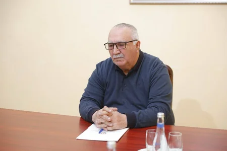 Anar Quliyev Yevlaxda vətəndaşları qəbul edib
