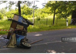 Oğuzda yük avtomobili motosikletlə toqquşub, ölən var - YENİLƏNİB