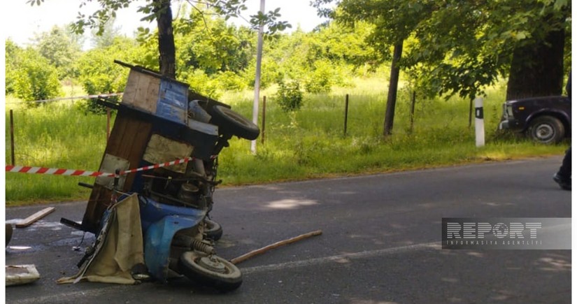 Oğuzda yük avtomobili motosikletlə toqquşub, ölən var - YENİLƏNİB