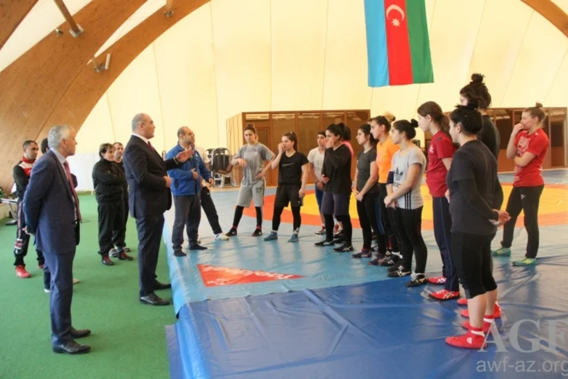 Azərbaycan Güləş Federasiyasının I vitse-prezidenti yığma üzvləri ilə görüşüb
