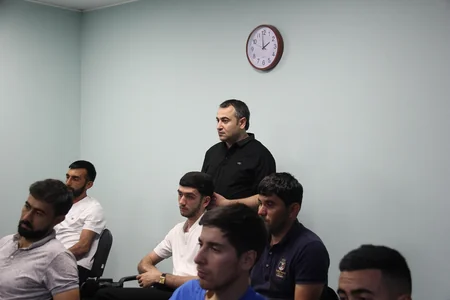 “Turan Tovuz”  klubunun İdarə Heyətinin sədri azarkeşlərlə görüşüb
