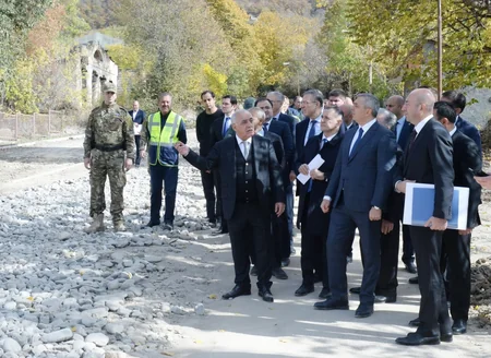 Baş nazir və Prezident Administrasiyasının rəhbəri Şərqi Zəngəzura səfər edib