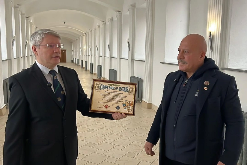 Xalq pəhləvanı Əliyar Musayevin adı 3 rekordlar kitabına düşüb 