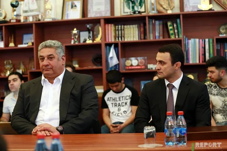 Azad Rahimov awarded diploma to Portuguese football player