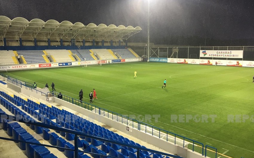 Rəşad Sadıqov Qarabağla matçda sarı vərəqə aldı