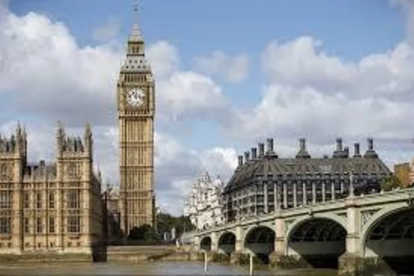 Лондон объявил о поддержке лидера оппозиции Венесуэлы и парламента страны