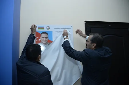 Turizm təhsili müəssələrində auditoriyalara şəhid məzunların adları verilib