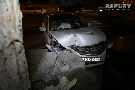 Bakıda kobud qayda pozuntusuna yol verən sürücü qəza törədib - FOTO