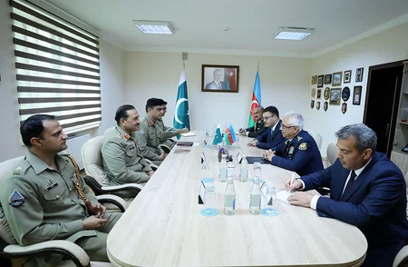Azərbaycan ilə Pakistan arasında hərbi əməkdaşlıq məsələləri müzakirə edilib
