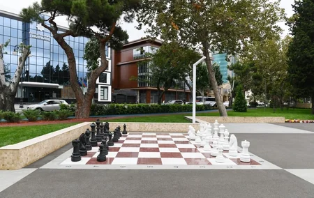 President Ilham Aliyev views conditions created at newly-reconstructed park in Baku