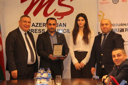 “Fotojurnalistikaya Dəstək Proqramı”nın təqdimat mərasimi keçirilib