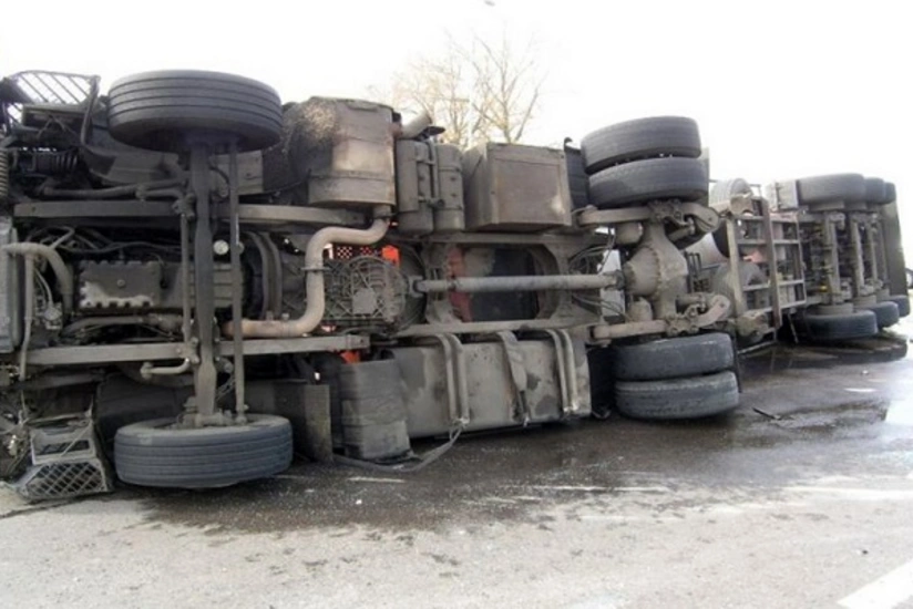 Bakıda iki “KamAz” toqquşub, xəsarət alan var
