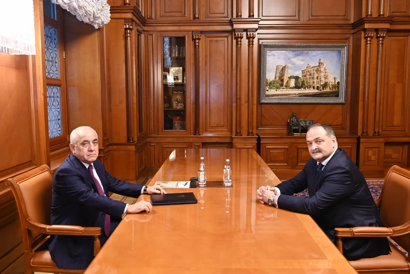 Премьер-министр встретился с руководителем Республики Дагестан