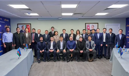 Fərid Əhmədov “Yüksəliş” müsabiqəsinin qalibləri ilə görüşüb