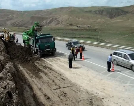 ​Bakı-Şamaxı-Yevlax magistralında sürüşmə yenidən aktivləşib - FOTO