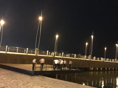 Bakıda 21 yaşlı oğlan özünü dənizə atıb və boğulub
