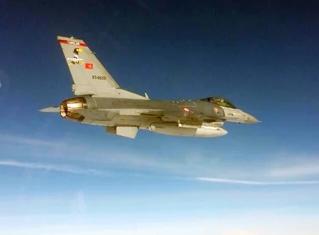 ​Azərbaycan və Türkiyə qırıcıları düşmənin strateji obyektləri məhv edib
