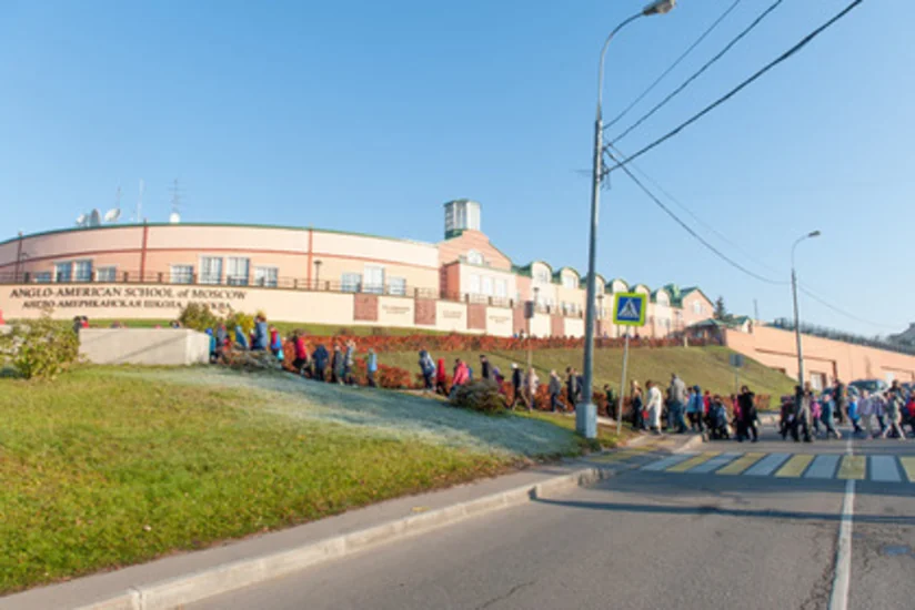 CNN сообщил о закрытии школы для детей дипломатов США в Москве