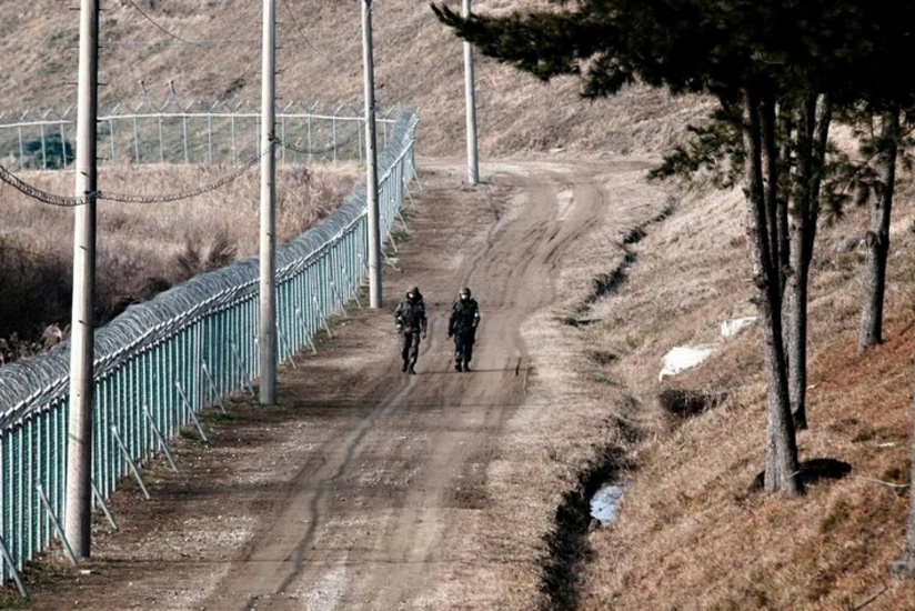 КНДР демонтирует линии электропередачи на границе с Южной Кореей