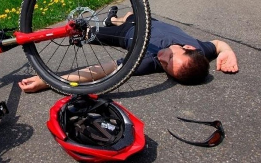 Hacıqabul sakini velosipeddən yıxılaraq ağır xəsarət aldı