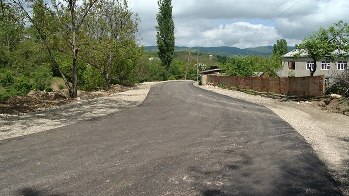 ​Qubada 4 istiqamətdə avtomobil yolları salınır -  VİDEO