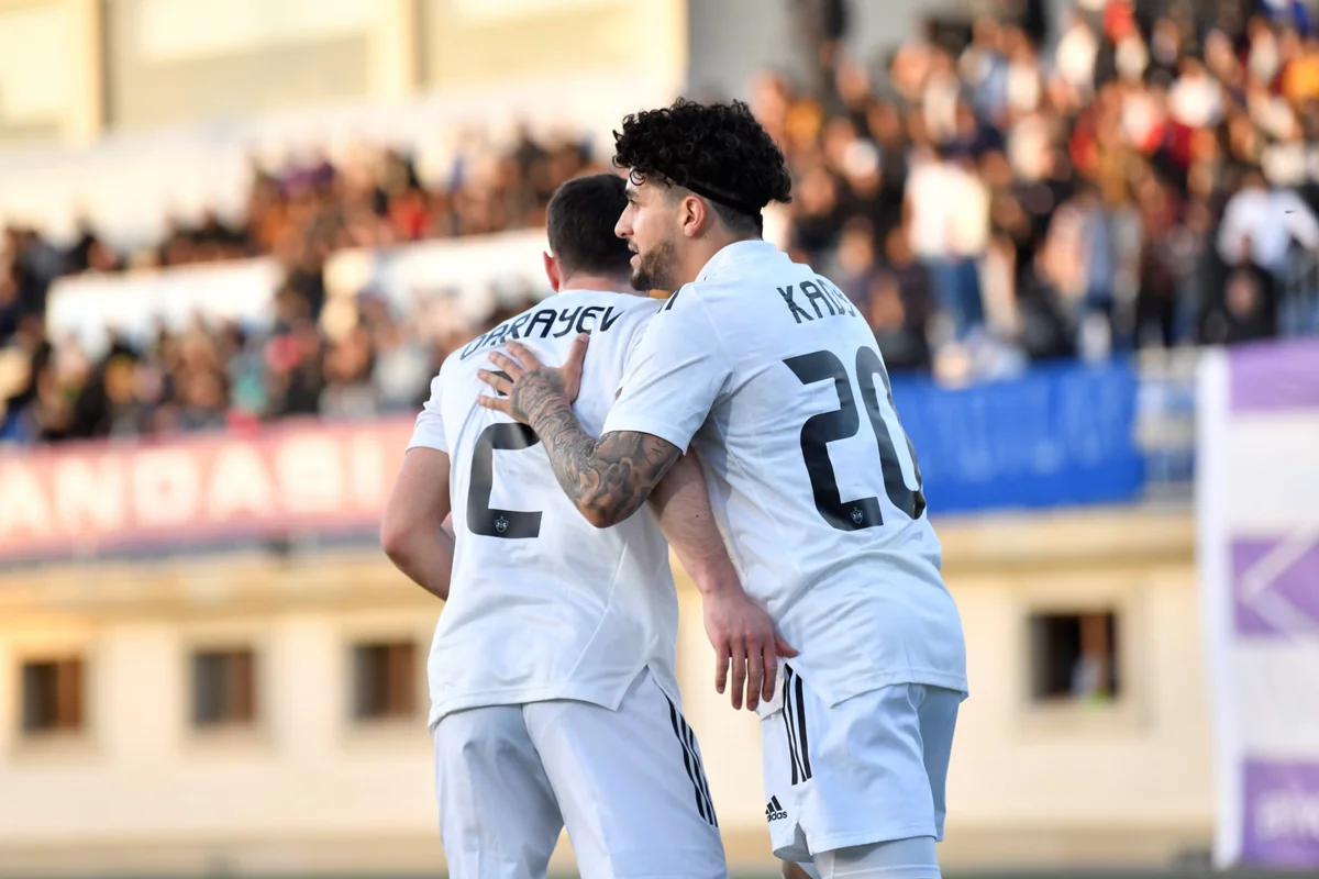 Qarabağ Sumqayıta böyük hesabla qalib gəlib