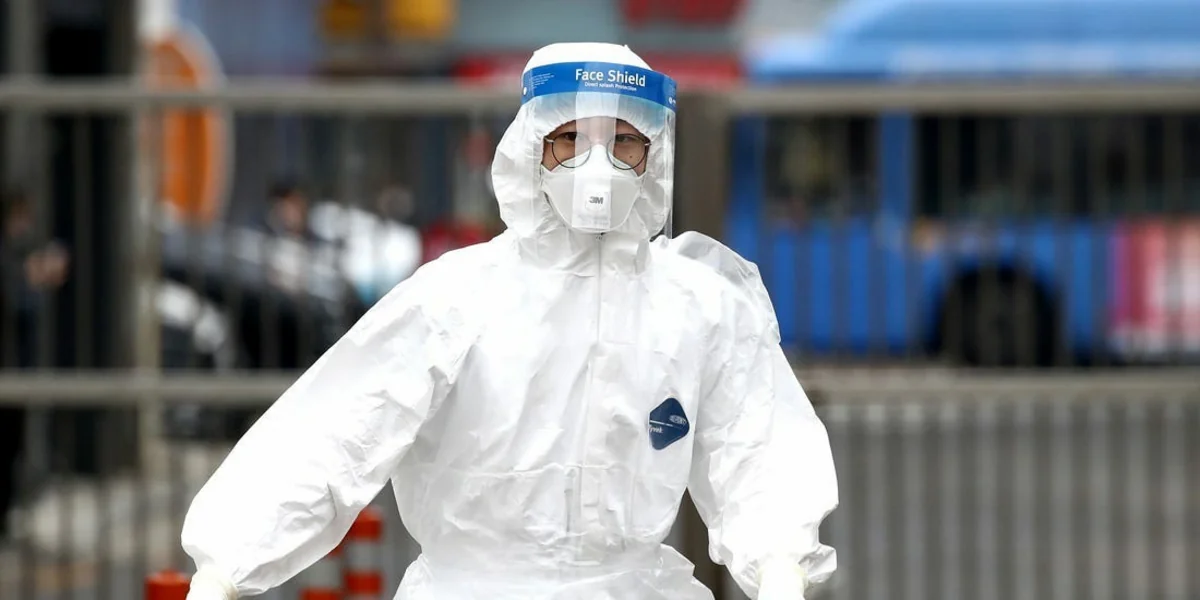 Çin koronavirus dalğasının pik nöqtəsinin geridə qaldığını açıqladı