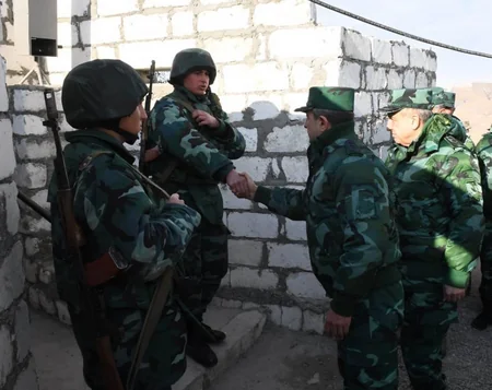 Prezidentin köməkçisi “Qazax” əlahiddə sərhəd diviziyasının hərbi hissə və bölmələrinə səfər edib