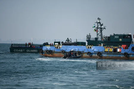 Журналисты побывали на служебной территории береговой охраны ГПС