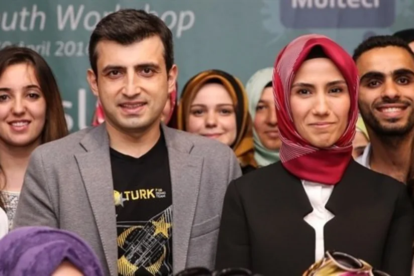 ​Əhməd Davudoğlu Rəcəb Tayyib Ərdoğanın qızının toyunda nikah şahidi olacaq