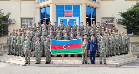 Müstəqillik Günü münasibətilə Azərbaycan Ordusunda silsilə tədbirlər keçirilib