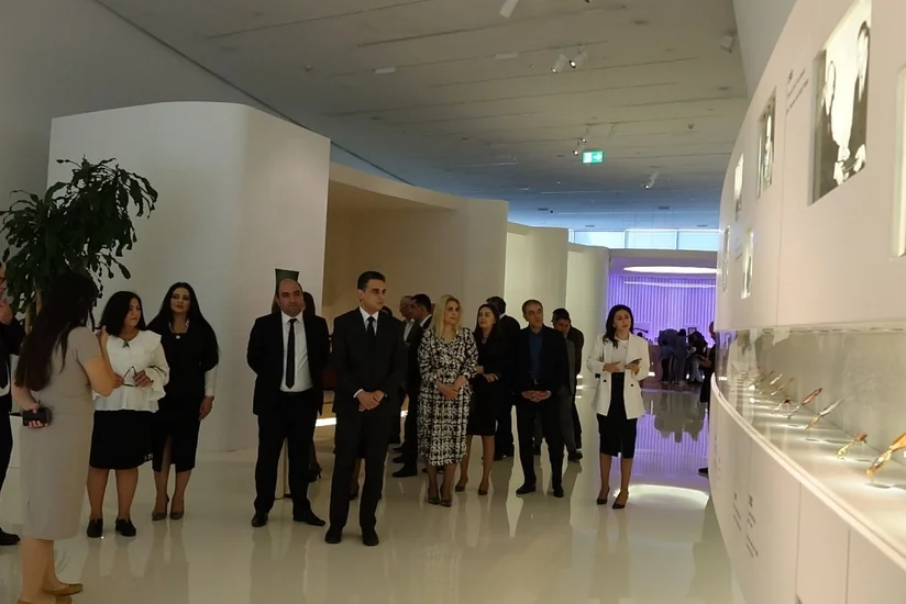 FHN-in Əsaslı Tikinti İdarəsinin əməkdaşları Heydər Əliyev Mərkəzində olublar